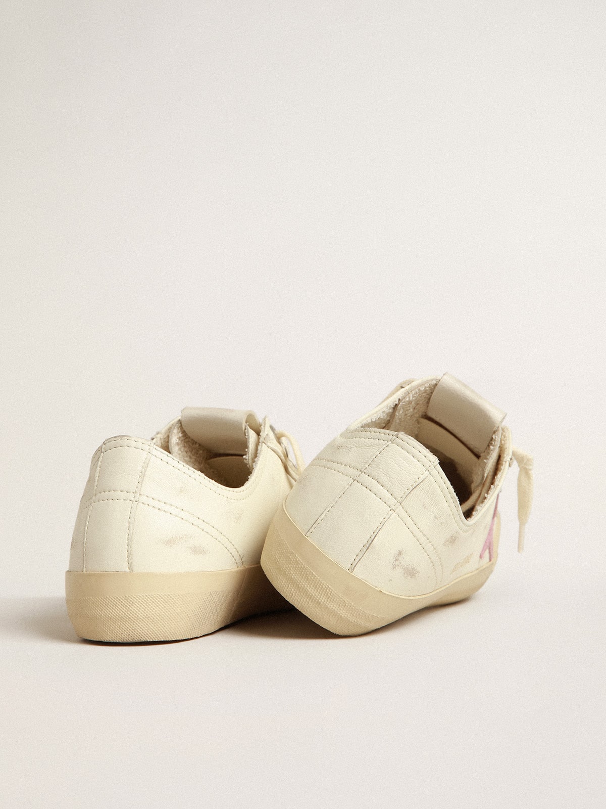 V-Star in beige nappa leather with old-rose suede star | Golden Goose