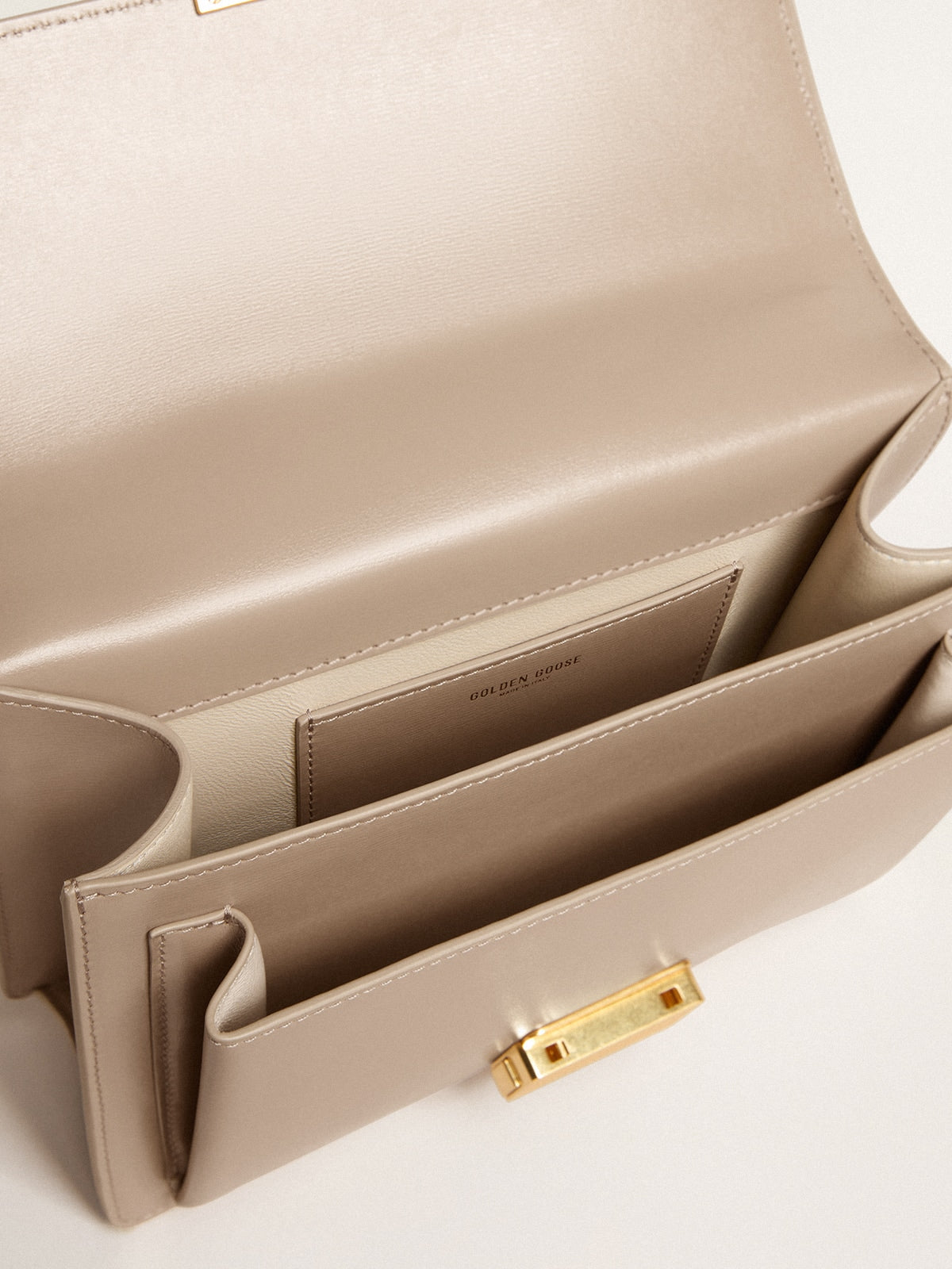 Venezia Bag in beige boarded leather with gold details | Golden Goose