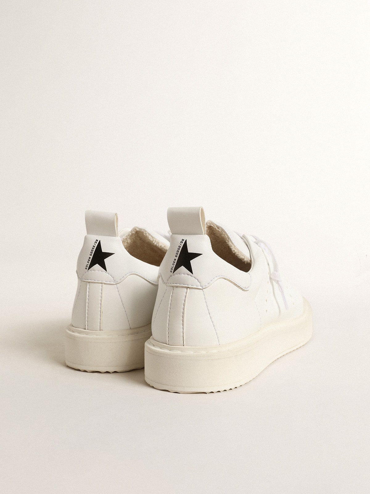 Men’s bio-based Starter with white star and heel tab | Golden Goose