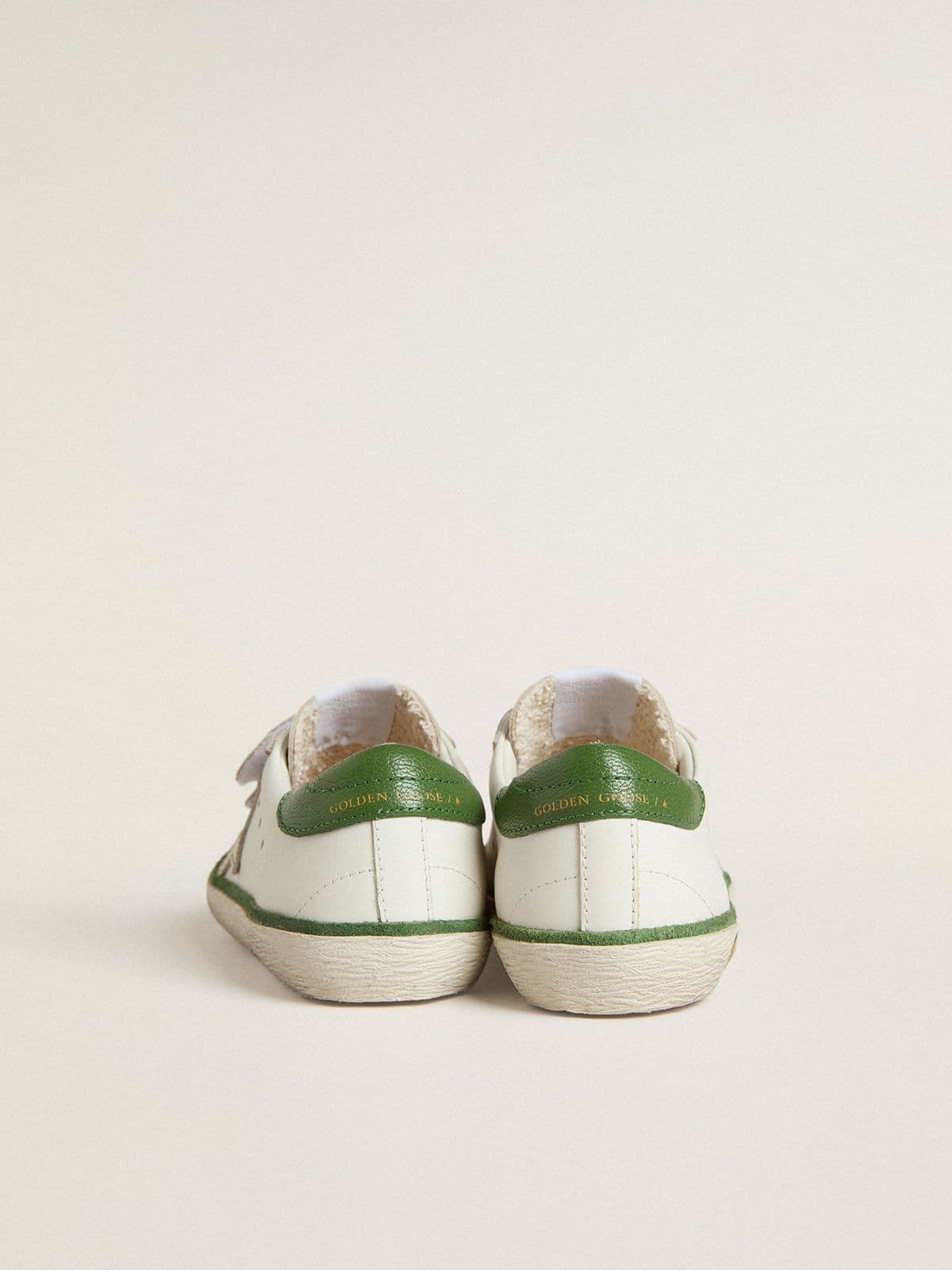 Junior Old School in white leather with green nappa heel tab and green insert | Golden Goose