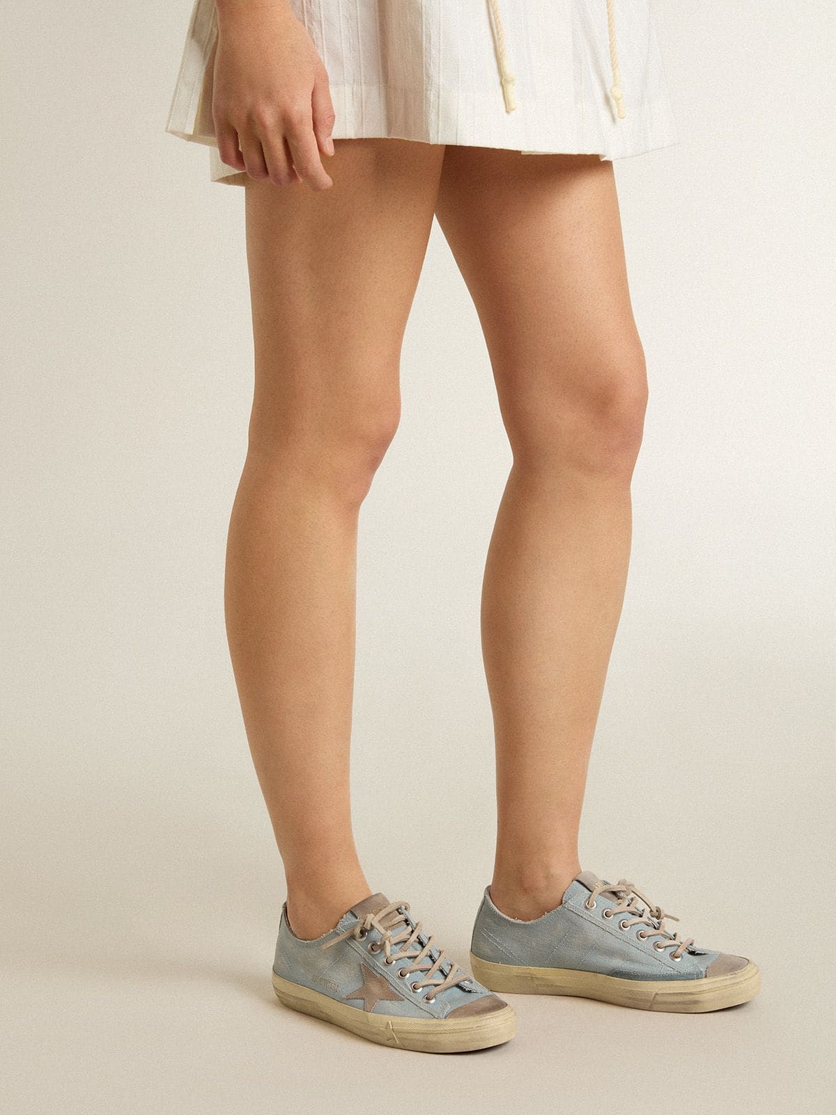 Women's V-Star in light blue canvas with dove-gray leather star | Golden Goose