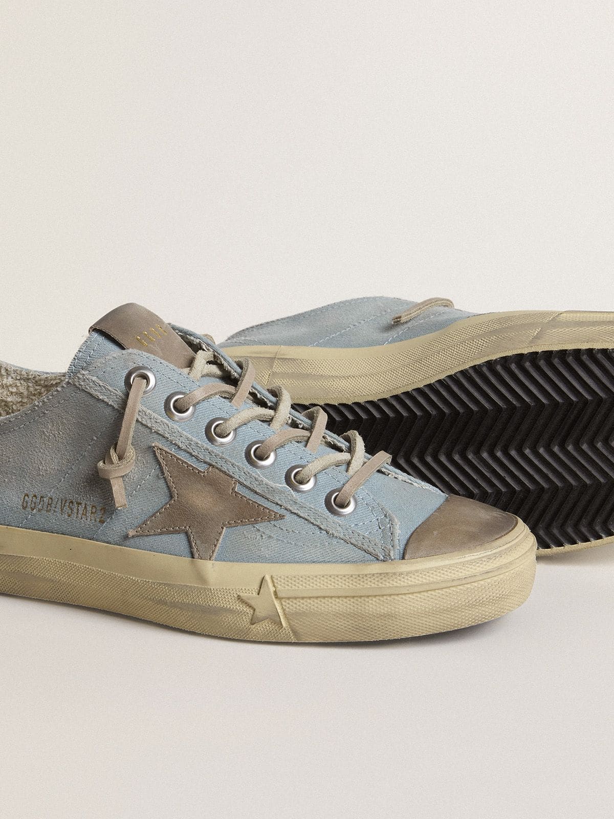 Women's V-Star in light blue canvas with dove-gray leather star | Golden Goose