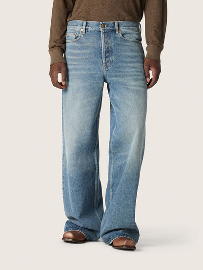 Golden women's boyfriend jeans in stone-washed light blue denim | Golden Goose