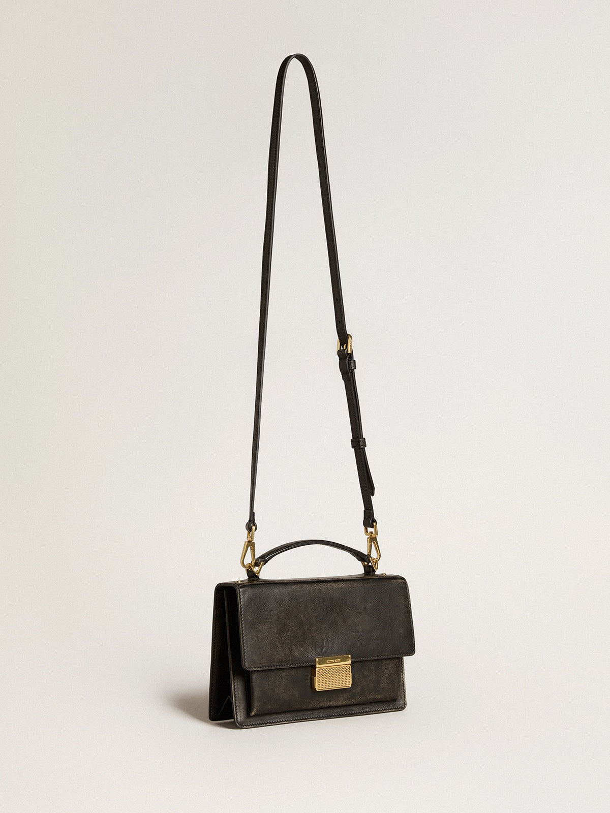 Venezia Bag in black distressed leather with gold details | Golden Goose
