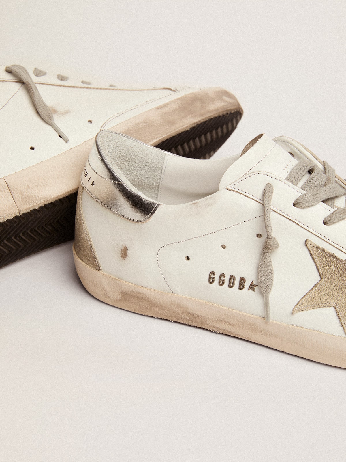 Men's Super-Star with silver heel tab and lettering | Golden Goose