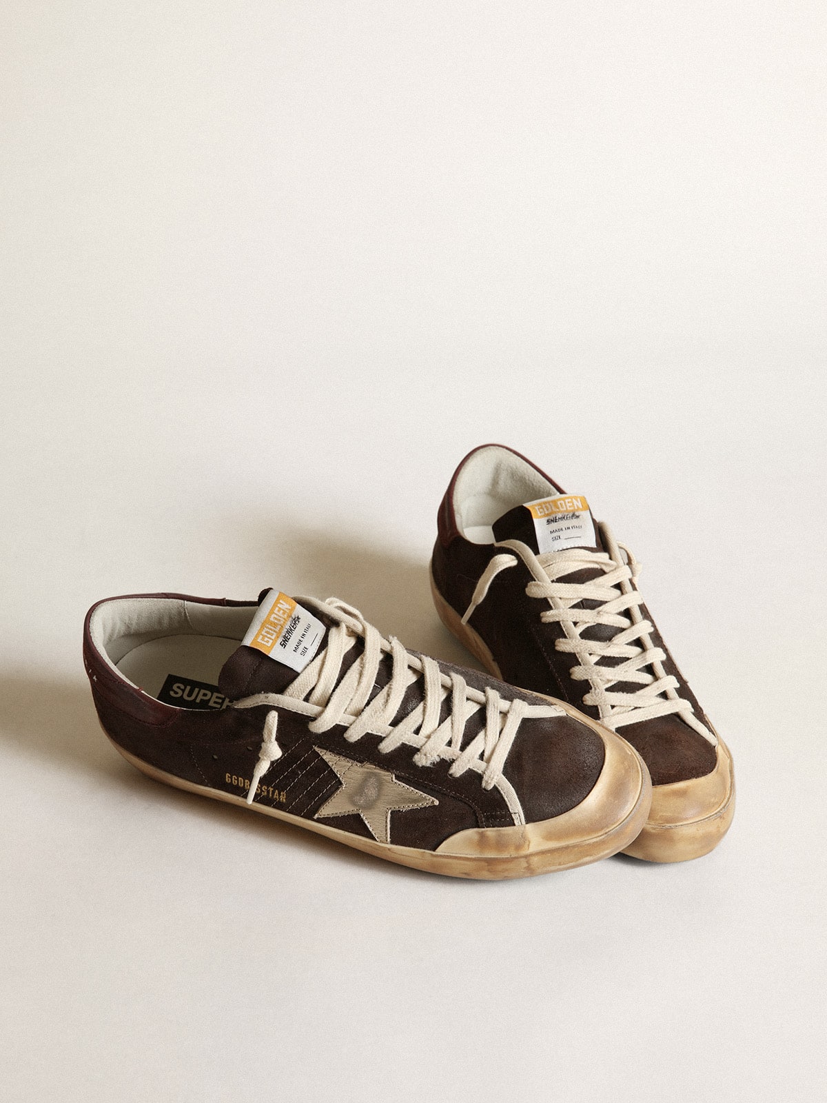 Men's Super-Star Penstar in brown suede with a platinum star | Golden Goose