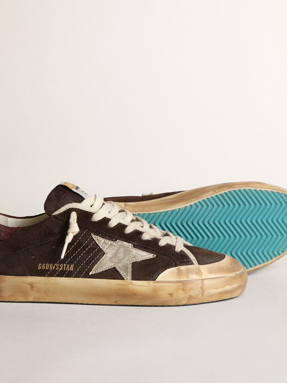 Men's Super-Star Penstar in brown suede with a platinum star | Golden Goose