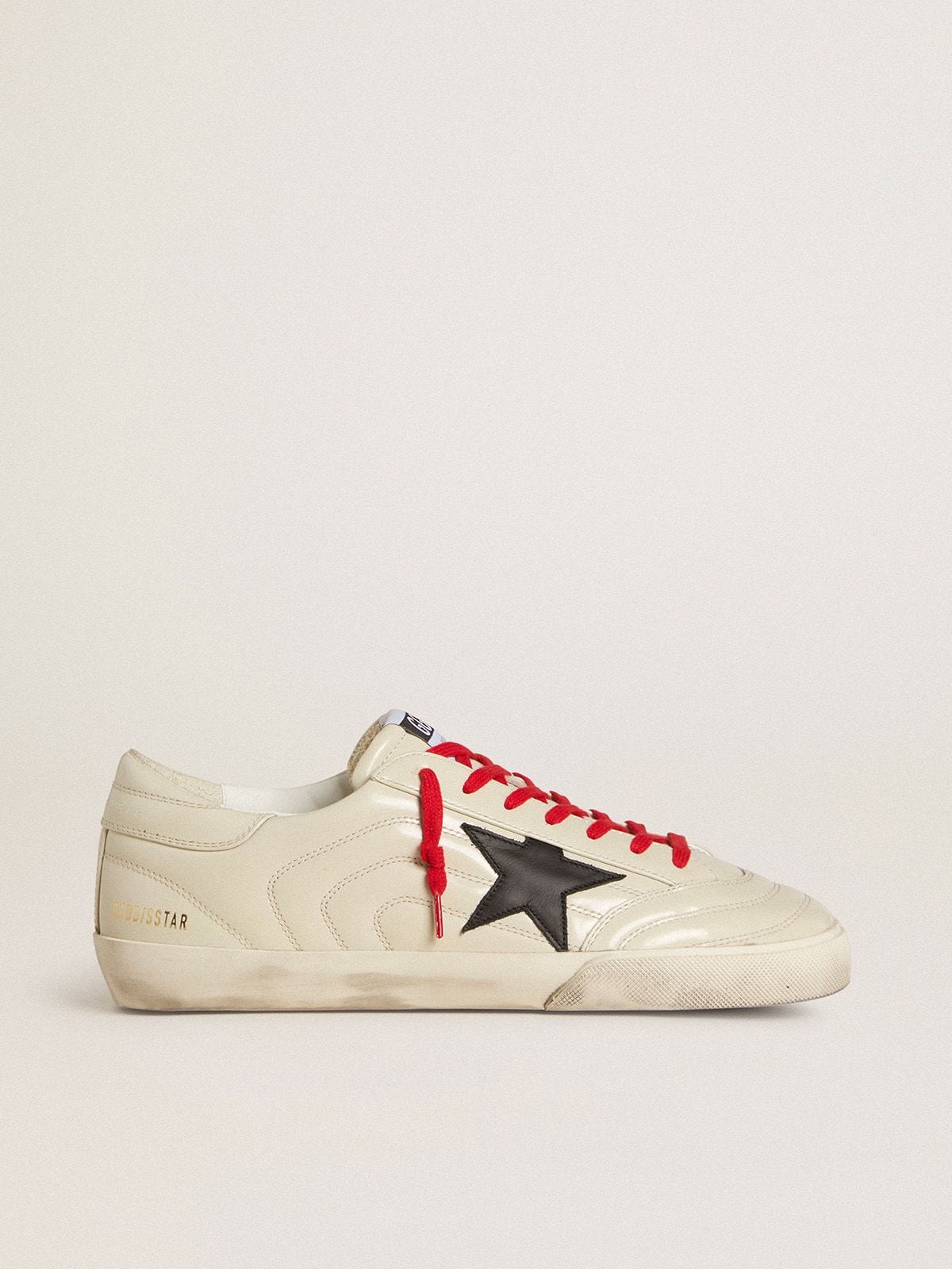 Men's Super-Star in glossy white matelassé leather with black leather star | Golden Goose