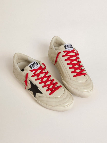 Men's Super-Star in glossy white matelassé leather with black leather star | Golden Goose