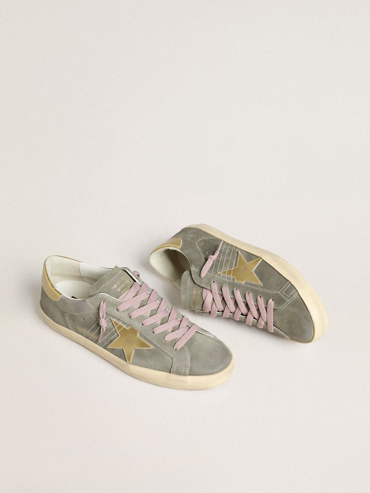 Men's Super-Star in gray suede with gold metallic leather star and heel tab | Golden Goose