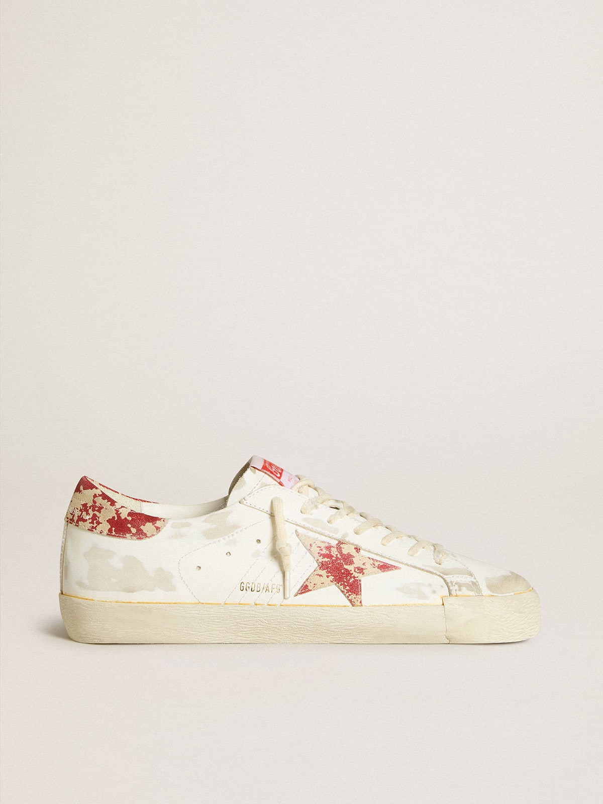 White Men's Super-Star LAB with rust-effect star and heel tab | Golden Goose