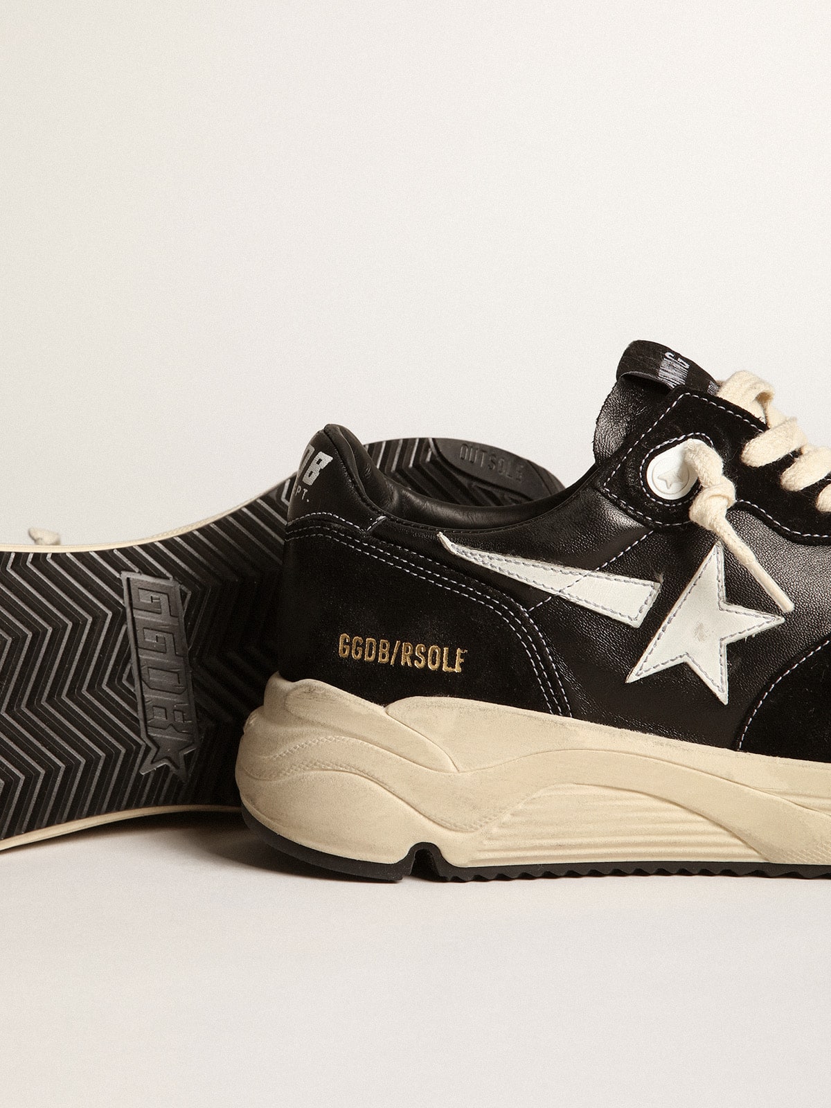 Men’s Running Sole in black nappa leather and suede with a white star | Golden Goose