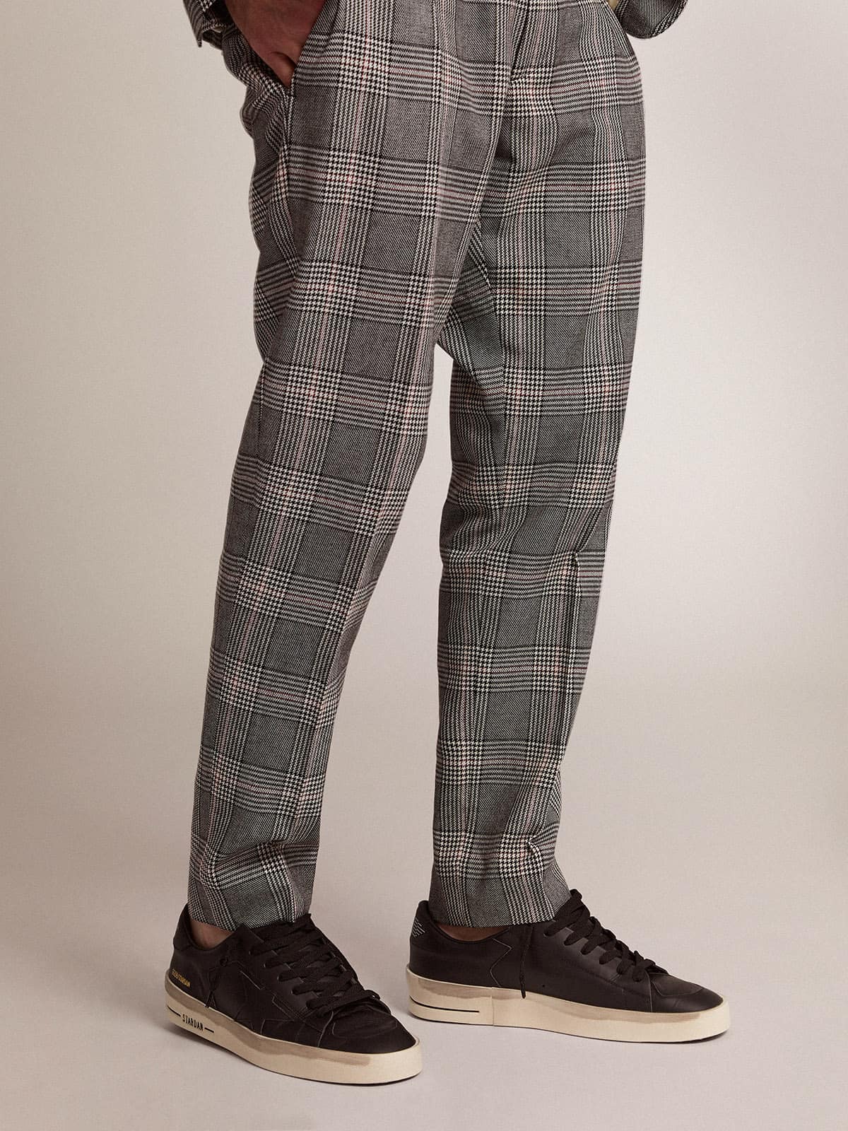 Men's Stardan in total black leather | Golden Goose
