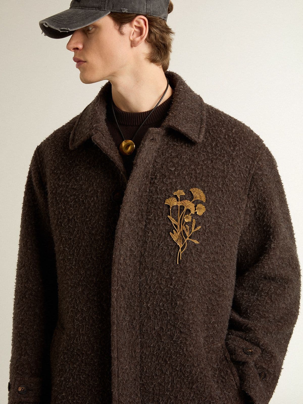 Men's single-breasted Journey coat in wrinkle wool blend with floral pin | Golden Goose