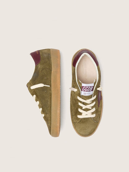 Young Super-Star in military-green suede with burgundy leather star and heel tab | Golden Goose